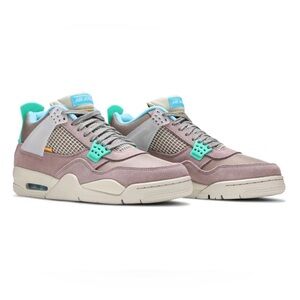 Union Jordan 4’s (Taupe Haze)